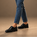 BLACK & WHITE LACE-UP SHOE